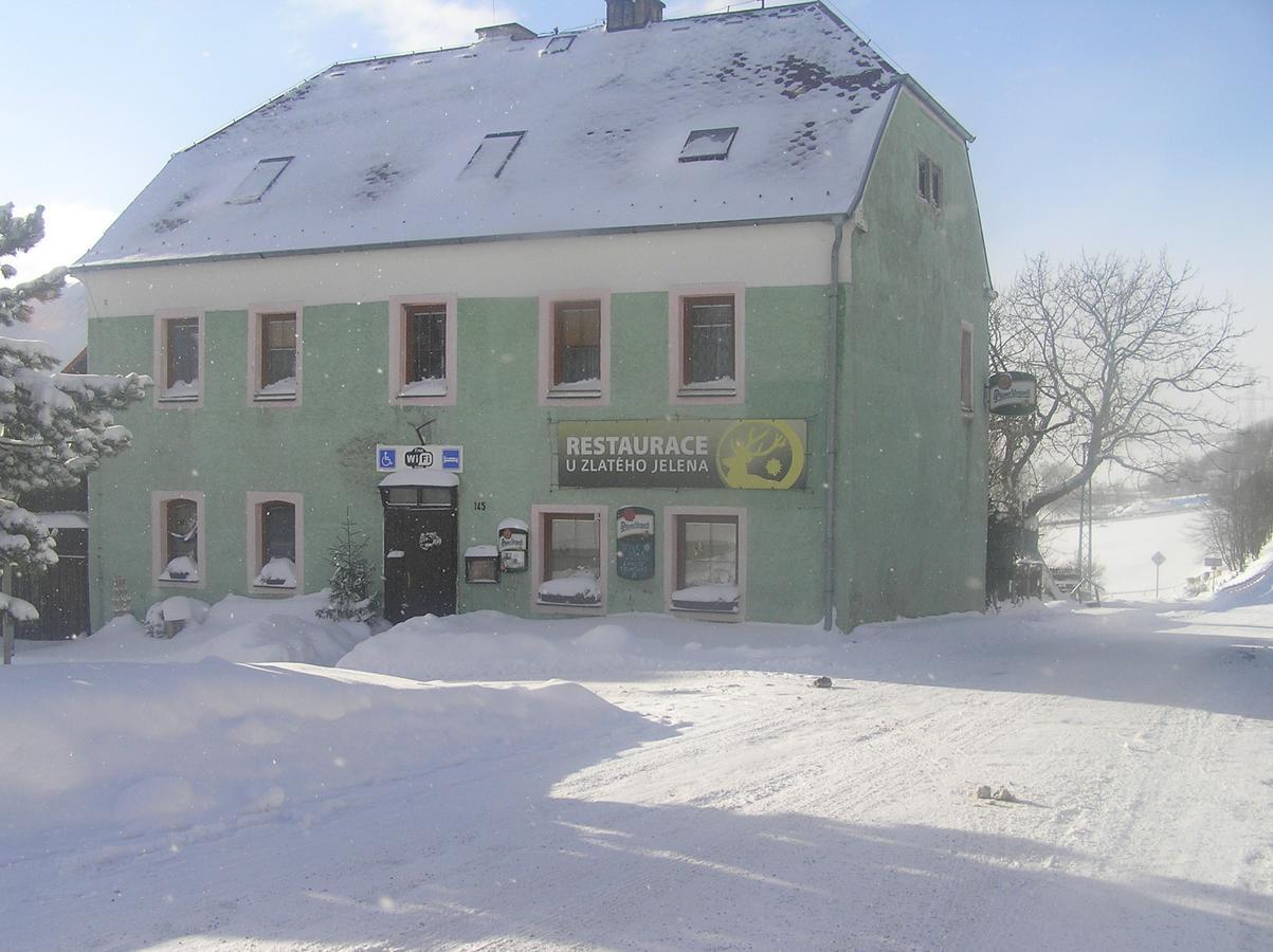 Restaurace U Zlateho Jelena Hotel Vysluni Exterior foto